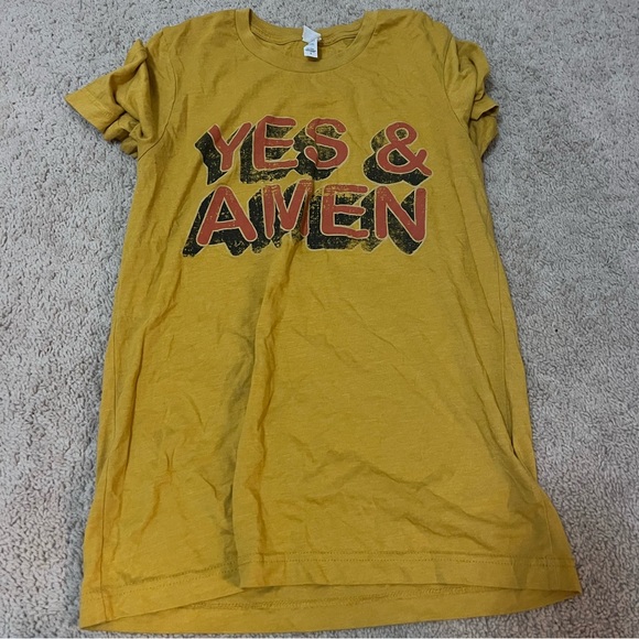 Tops - Cute yes and amen shirt